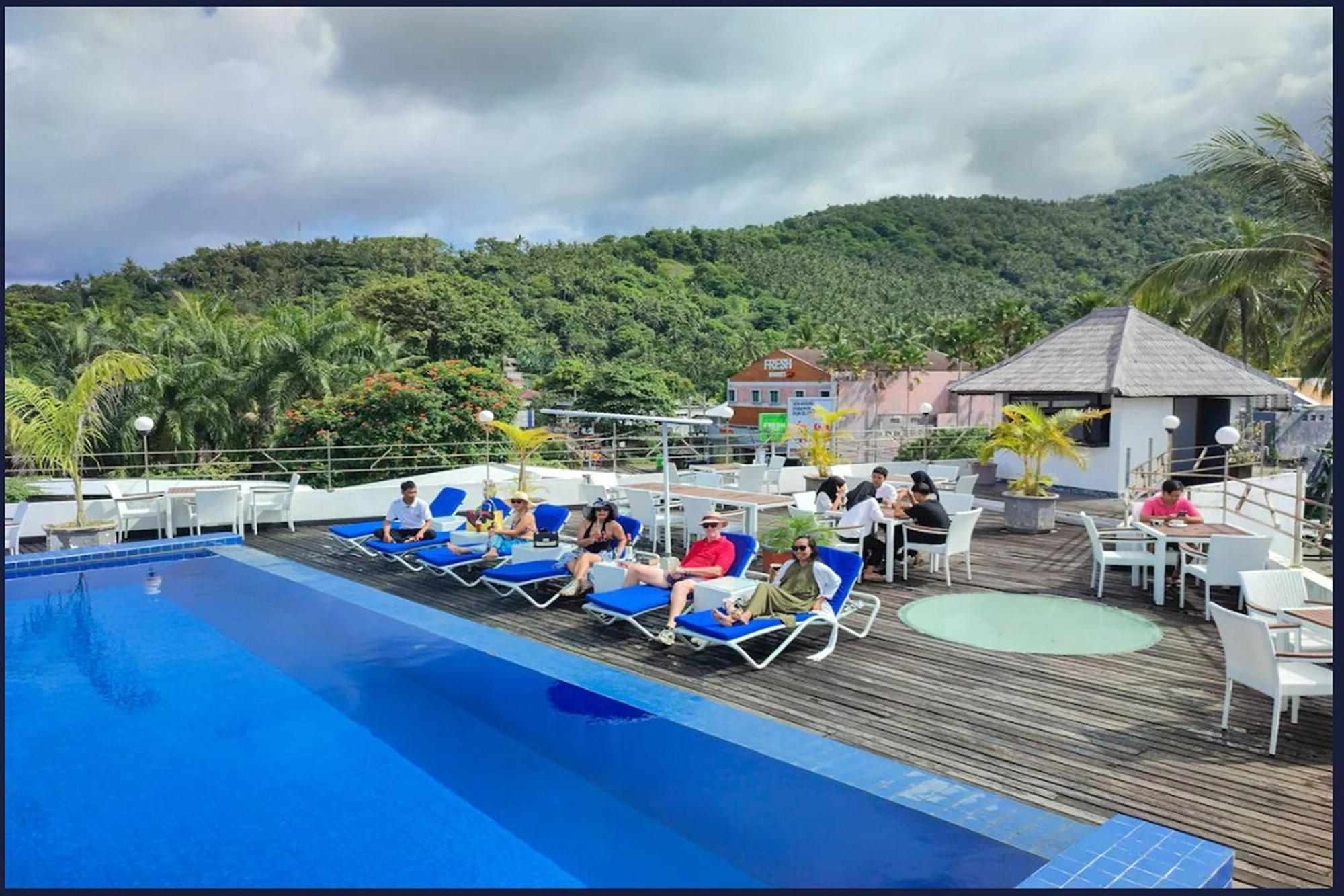 Taman Unique Hotel Senggigi Exteriör bild